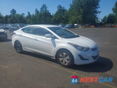 Czwarte zdjęcie samochodu z boku: 2016 HYUNDAI ELANTRA SE VIN:5NPDH4AE9GH776457 - miniatura