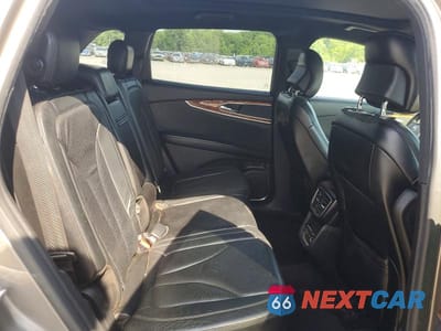 Zdjęcie 11 z 13 samochodu: 2017 LINCOLN MKX RESERVE VIN:2LMPJ6LR2HBL30449 - miniatura