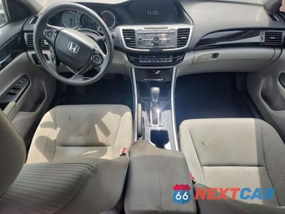Zdjęcie 8 z 12 samochodu: 2017 HONDA ACCORD LX VIN:1HGCR2F32HA149887 - miniatura