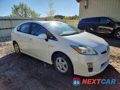 Czwarte zdjęcie samochodu z boku: 2010 TOYOTA PRIUS IV VIN:JTDKN3DUXA0220787 - miniatura