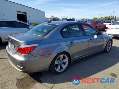 Trzecie zdjęcie samochodu z tyłu: 2008 BMW 528 I VIN:WBANU53518CT06162 - miniatura