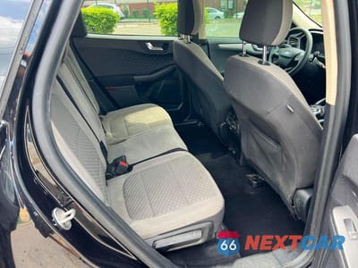 Zdjęcie 6 z 10 samochodu: 2020 FORD ESCAPE SE VIN:1FMCU9G66LUA20651 - miniatura
