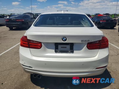 Zdjęcie 6 z 12 samochodu: 2015 BMW 328 I VIN:WBA3A5G53FNS84368 - miniatura