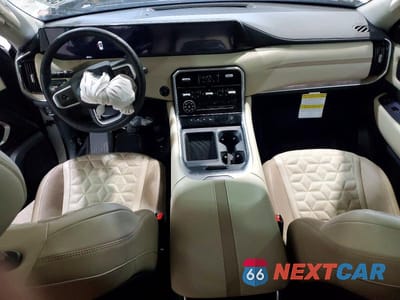 Zdjęcie 8 z 13 samochodu: 2026 NISSAN ARMADA PLATINUM VIN:JN8AY3EB0T9121138 - miniatura
