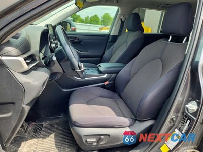 Zdjęcie 7 z 12 samochodu: 2020 TOYOTA HIGHLANDER HYBRID LE VIN:5TDBBRCH2LS513129 - miniatura
