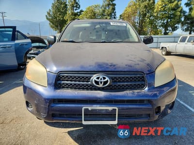 Piąte zdjęcie samochodu w środku: 2007 TOYOTA RAV4 BASE VIN:JTMBD33V376046547 - miniatura