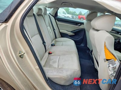 Zdjęcie 10 z 13 samochodu: 2018 HONDA ACCORD LX VIN:1HGCV1F11JA162401 - miniatura