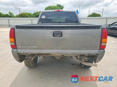 Zdjęcie 6 z 12 samochodu: 2002 CHEVROLET SILVERADO K1500 VIN:2GCEK19T121210133 - miniatura