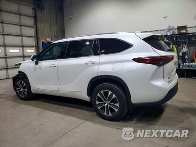Drugie zdjęcie samochodu z przodu: 2021 TOYOTA HIGHLANDER XLE VIN:5TDHZRBH3MS062415 - miniatura