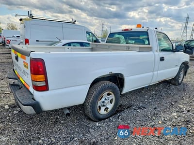 Trzecie zdjęcie samochodu z tyłu: 2001 CHEVROLET SILVERADO C1500 VIN:1GCEC14V81Z318762 - miniatura