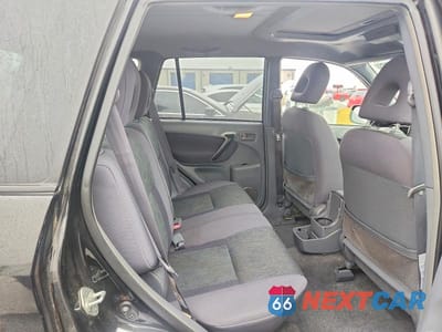 Zdjęcie 11 z 13 samochodu: 2001 TOYOTA RAV4 BASE VIN:JTEHH20V216002619 - miniatura
