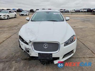 Piąte zdjęcie samochodu w środku: 2012 JAGUAR XF VIN:SAJWA0FB6CLS47091 - miniatura