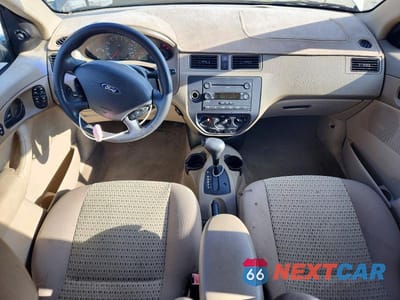 Zdjęcie 8 z 14 samochodu: 2007 FORD FOCUS ZXW VIN:1FAHP36N07W185568 - miniatura