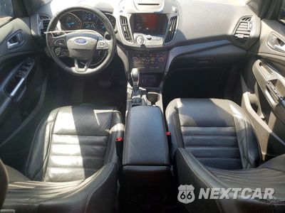 Zdjęcie 8 z 13 samochodu: 2018 FORD ESCAPE SEL VIN:1FMCU0HD8JUC95279 - miniatura