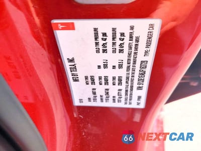 Zdjęcie 12 z 12 samochodu: 2018 TESLA 3 VIN:5YJ3E1EA6JF163728 - miniatura