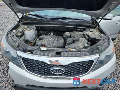 Zdjęcie 11 z 12 samochodu: 2013 KIA SORENTO LX VIN:5XYKTCA63DG400607 - miniatura