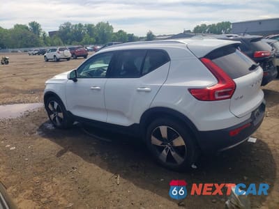 Drugie zdjęcie samochodu z przodu: 2019 VOLVO XC40 T5 MOMENTUM VIN:YV4162UK3K2069926 - miniatura