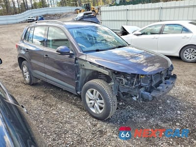 Czwarte zdjęcie samochodu z boku: 2016 VOLKSWAGEN TIGUAN S VIN:WVGBV7AX5GW592805 - miniatura