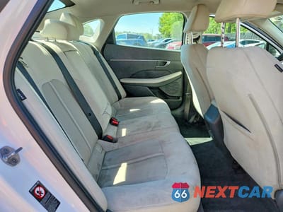 Zdjęcie 10 z 12 samochodu: 2023 HYUNDAI SONATA SEL VIN:KMHL64JAXPA280228 - miniatura