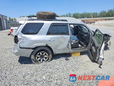 Trzecie zdjęcie samochodu z tyłu: 2024 TOYOTA 4RUNNER TRD OFF-ROAD PREMIUM VIN:JTERU5JR6R6251536 - miniatura