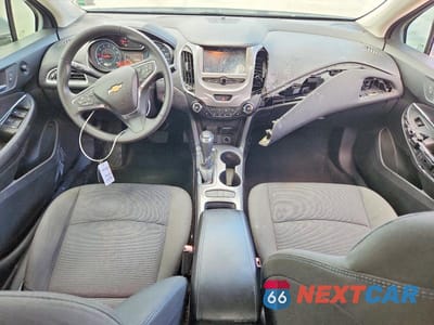 Zdjęcie 8 z 12 samochodu: 2017 CHEVROLET CRUZE LT VIN:1G1BE5SM1H7164330 - miniatura