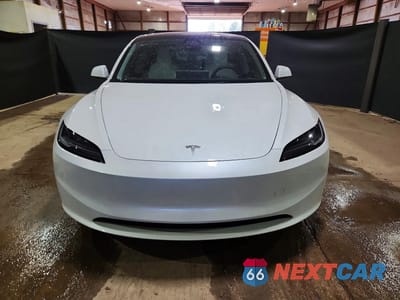 Piąte zdjęcie samochodu w środku: 2025 TESLA MODEL 3 VIN:5YJ3E1EB3SF914892 - miniatura