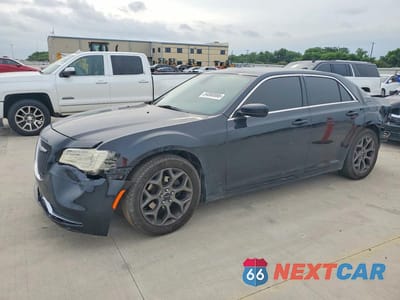2015 CHRYSLER 300 LIMITED 2C3CCAAG4FH779501 - główne zdjęcie licytacji z USA - miniatura
