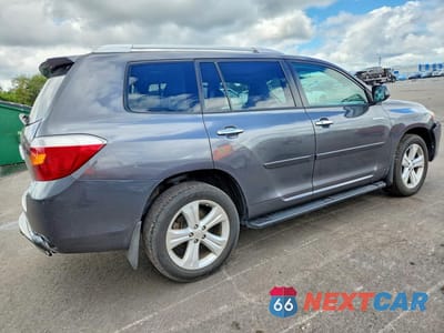 Trzecie zdjęcie samochodu z tyłu: 2010 TOYOTA HIGHLANDER LIMITED VIN:5TDDK3EH2AS029395 - miniatura