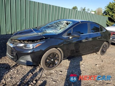2019 CHEVROLET CRUZE LT 1G1BE5SM4K7109720 - główne zdjęcie licytacji z USA - miniatura