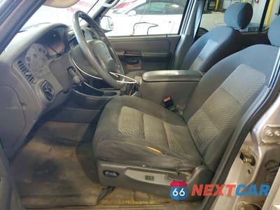 Zdjęcie 7 z 12 samochodu: 2005 FORD EXPLORER SPORT TRAC VIN:1FMZU77K35UA16278 - miniatura