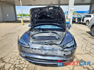 Piąte zdjęcie samochodu w środku: 2025 TESLA MODEL 3 VIN:5YJ3E1EA7SF992650 - miniatura
