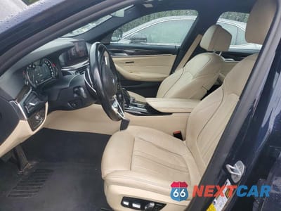 Zdjęcie 7 z 12 samochodu: 2019 BMW 530XE VIN:WBAJB1C5XKB375586 - miniatura