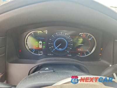 Zdjęcie 9 z 14 samochodu: 2019 CADILLAC ESCALADE ESV LUXURY VIN:1GYS3HKJ1KR226870 - miniatura