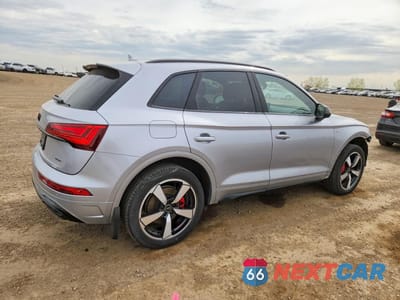 Trzecie zdjęcie samochodu z tyłu: 2024 AUDI Q5 TECHNIK 55 2.0 TFSI E 4DR AWD VIN:WA1F2AFYXR2072438 - miniatura