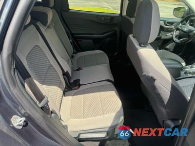 Zdjęcie 6 z 10 samochodu: 2022 FORD ESCAPE SE VIN:1FMCU0G62NUA88346 - miniatura