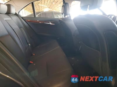 Zdjęcie 10 z 12 samochodu: 2008 MERCEDES-BENZ C 300 4MATIC VIN:WDDGF81X38F094249 - miniatura