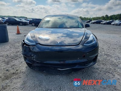 Piąte zdjęcie samochodu w środku: 2022 TESLA MODEL 3 VIN:5YJ3E1EB9NF202472 - miniatura