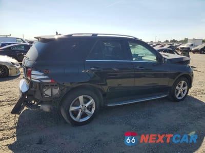 Trzecie zdjęcie samochodu z tyłu: 2019 MERCEDES-BENZ GLE 400 4MATIC VIN:4JGDA5GB6KB212083 - miniatura