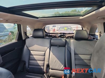 Zdjęcie 10 z 13 samochodu: 2019 KIA SORENTO EX V6 VIN:5XYPHDA59KG499628 - miniatura