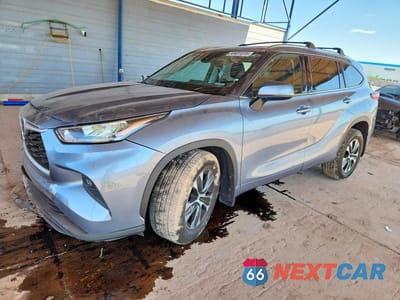 2020 TOYOTA HIGHLANDER XLE 5TDHZRBH2LS038637 - główne zdjęcie licytacji z USA - miniatura
