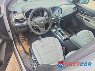 Zdjęcie 8 z 13 samochodu: 2021 CHEV EQUINOX VIN:3GNAXFEV6MS104957 - miniatura