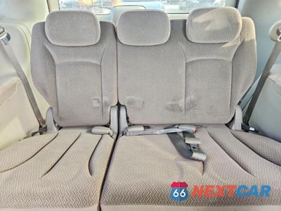 Zdjęcie 10 z 12 samochodu: 2006 DODGE GRAND CARAVAN SXT VIN:2D4GP44L16R841414 - miniatura