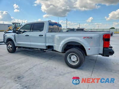 Drugie zdjęcie samochodu z przodu: 2025 FORD F350 SUPER DUTY VIN:1FT8W3DT5SEC28458 - miniatura