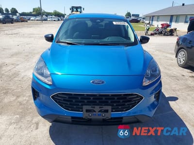 Piąte zdjęcie samochodu w środku: 2021 FORD ESCAPE SE VIN:1FMCU9G67MUB06908 - miniatura