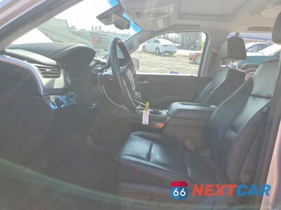 Zdjęcie 7 z 13 samochodu: 2018 GMC YUKON XL C1500 SLT VIN:1GKS1GKC0JR182838 - miniatura