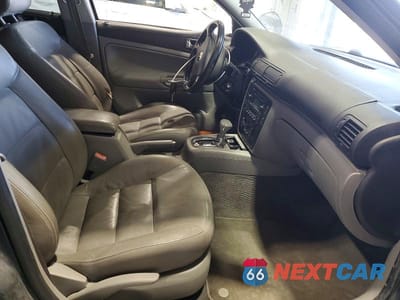 Zdjęcie 7 z 12 samochodu: 2002 VOLKSWAGEN PASSAT GLS VIN:WVWPD63B72P232639 - miniatura