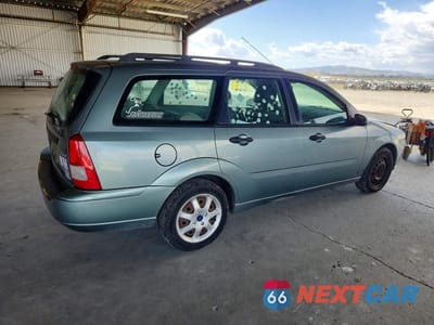 Trzecie zdjęcie samochodu z tyłu: 2005 FORD FOCUS ZXW VIN:1FAFP36N15W214564 - miniatura