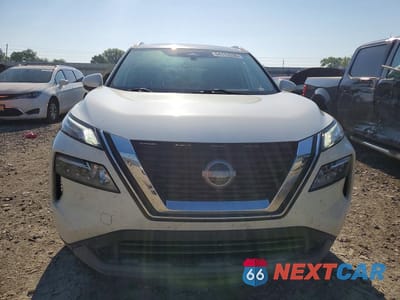 Piąte zdjęcie samochodu w środku: 2022 NISSAN ROGUE SV VIN:JN8BT3BB1NW339293 - miniatura