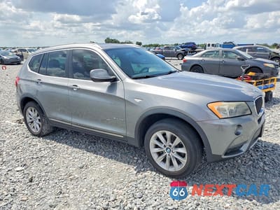 Czwarte zdjęcie samochodu z boku: 2013 BMW X3 XDRIVE28I VIN:5UXWX9C54D0A08711 - miniatura