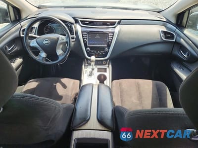 Zdjęcie 8 z 13 samochodu: 2018 NISSAN MURANO SV VIN:5N1AZ2MH8JN196453 - miniatura
